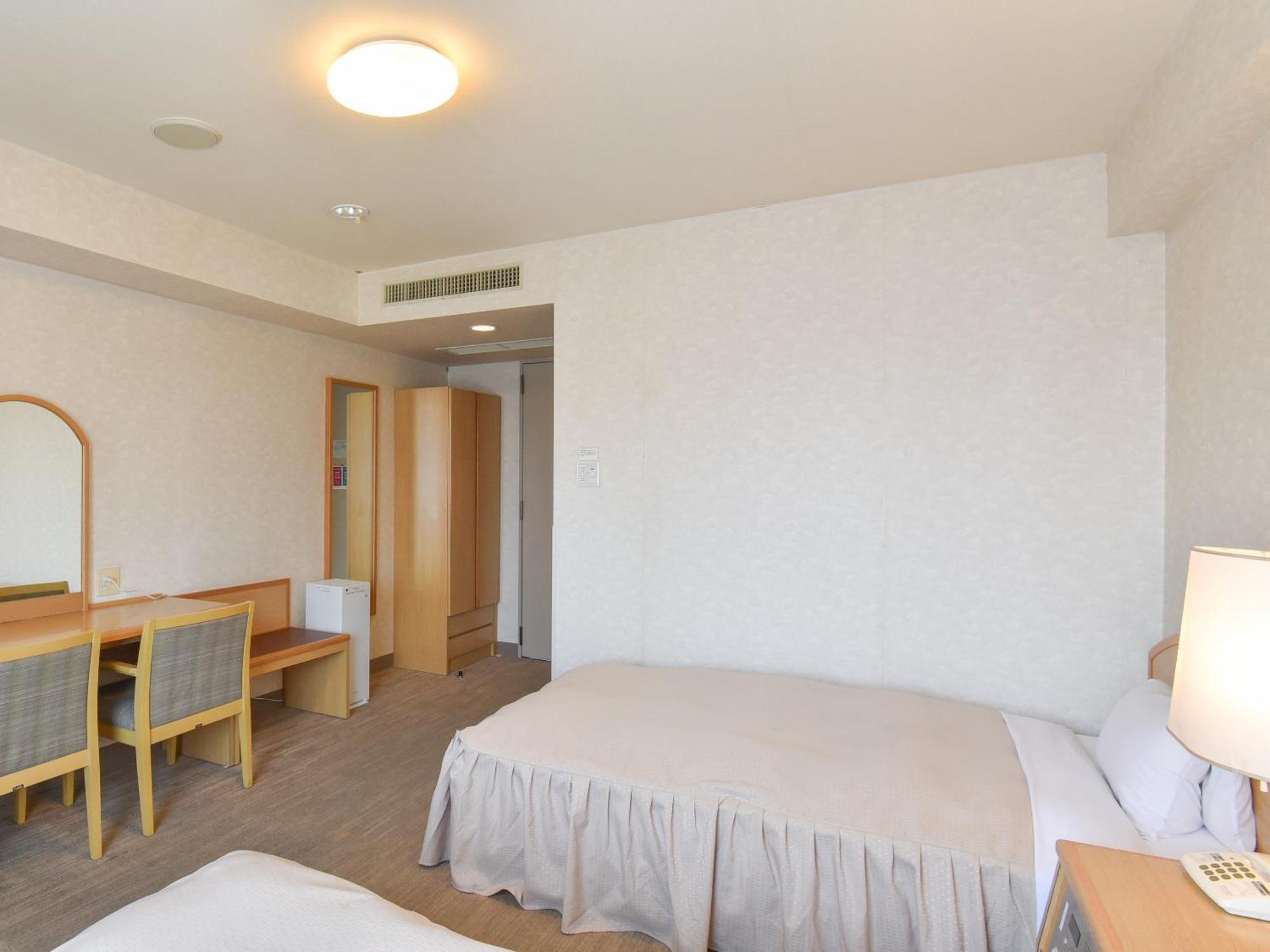 Yokkaichi City Hotel Annex Экстерьер фото