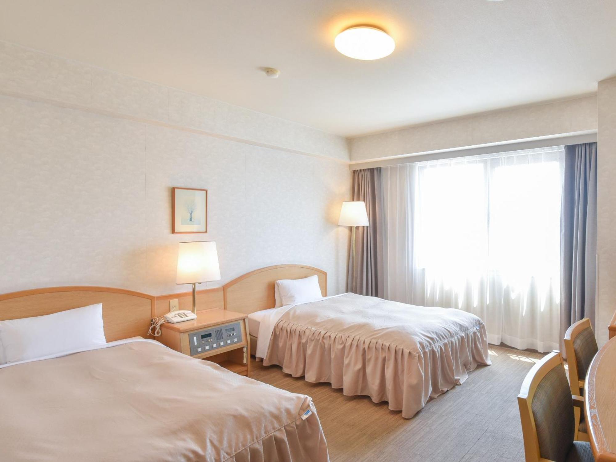 Yokkaichi City Hotel Annex Экстерьер фото